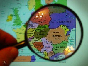 ROMANIA-SUB-LUPA-wb